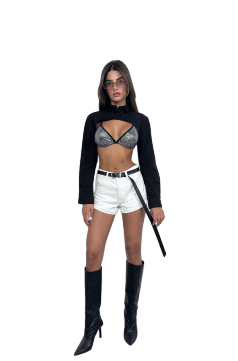 Camisa corta ovalada de Black Fashion - Negra